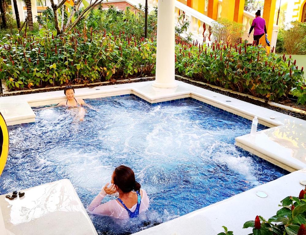 Venetian Poseidon Pool Hotel - Resim 24