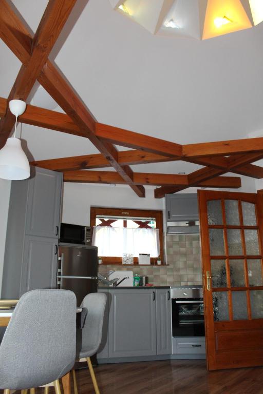 Kuchyň nebo kuchyňský kout v ubytování Danubia Apartman