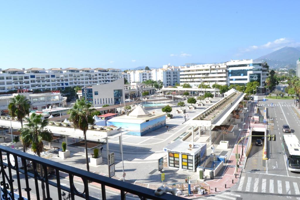 Puerto Banús Plaza views - RDR121, Marbella – Precios actualizados 2023