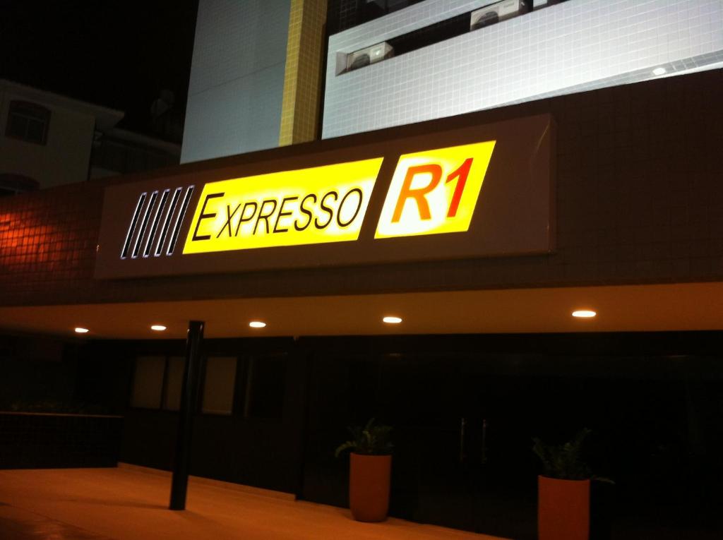  Expresso R1