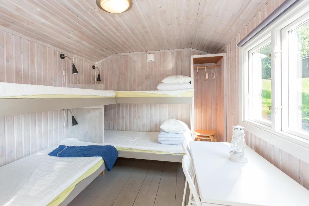 Visby Strandby - Cottage Semplice Con Patio