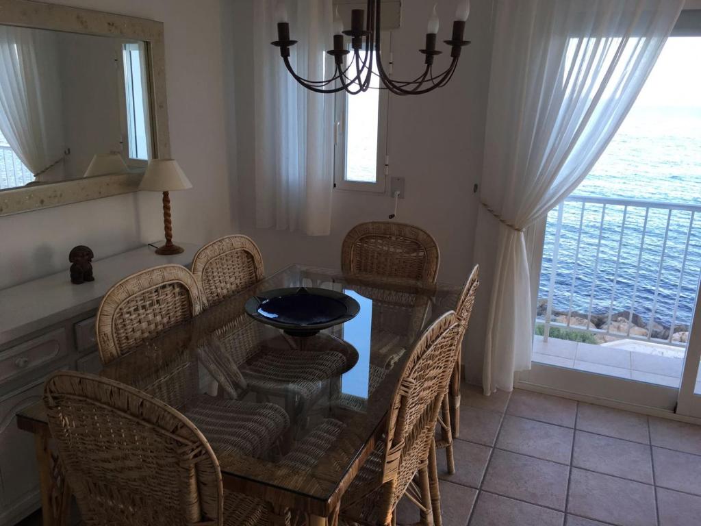A seating area at Los Azules de Altea