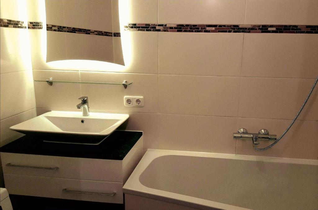 Mountain View Apartment - 5