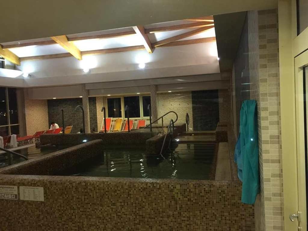 Zdjęcie z galerii obiektu Azur Apartman w mieście Velence