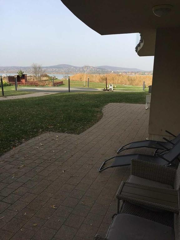 Zdjęcie z galerii obiektu Azur Apartman w mieście Velence