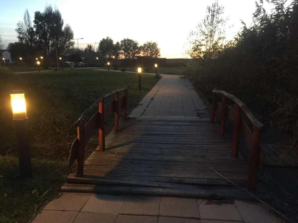 Zdjęcie z galerii obiektu Azur Apartman w mieście Velence
