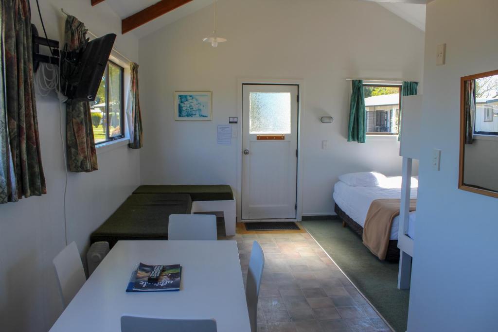 Holdens Bay Holiday Park - Resim 7