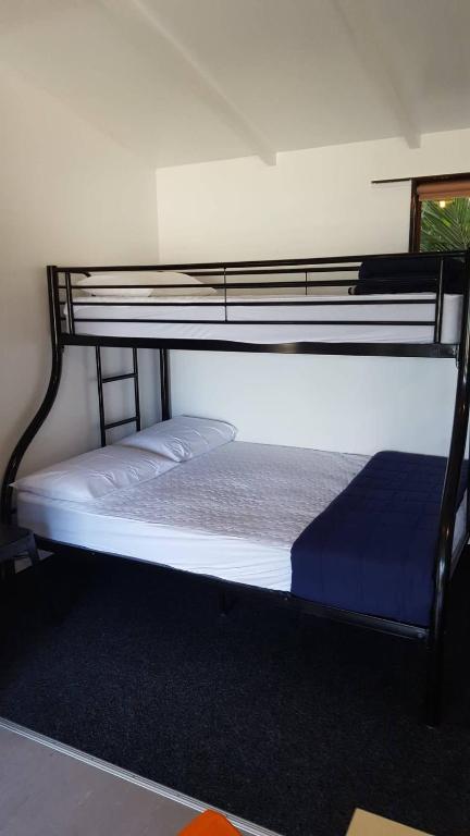 Long Bay Motor Camp - Resim 16