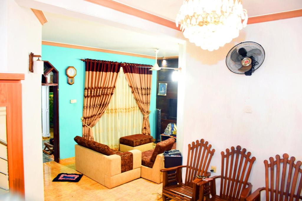 Indunil place hiriketiya with pool - 7