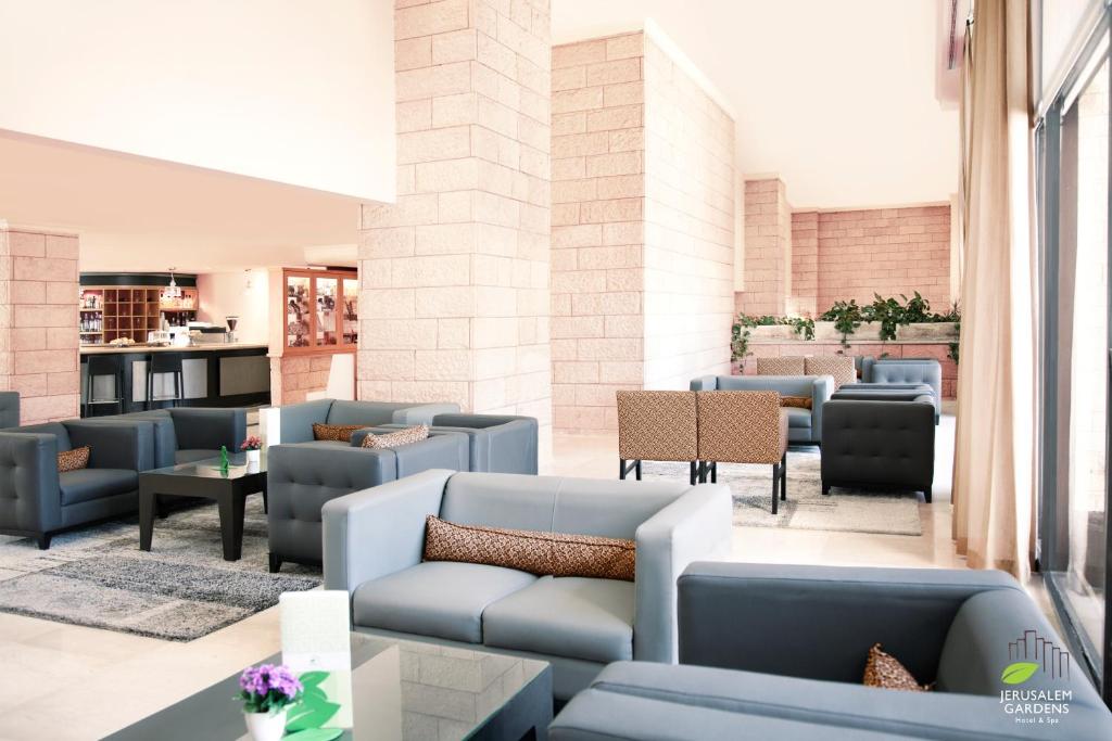 Posezení v ubytování Jerusalem Gardens Hotel