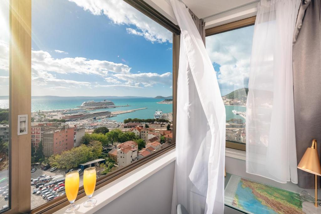 Royal Suites-Sky - 1