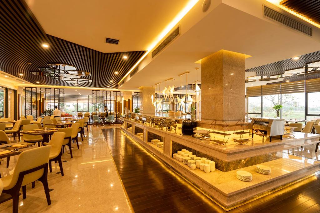 Restaurace v ubytování Eagle Hotel