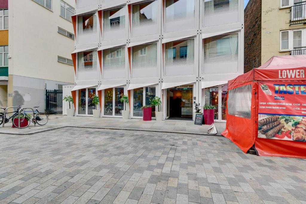 Stow Away Waterloo - Resim 36