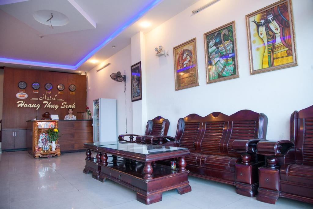 Posezení v ubytování Hoang Thuy Sinh Hotel