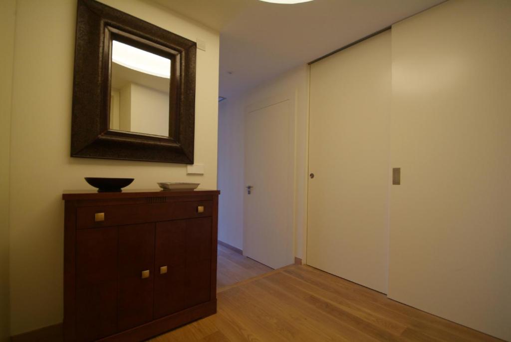 Fotografie z fotogalerie ubytování Beautifully furnished luxury apartment in Barri Vell, Girona v destinaci Girona