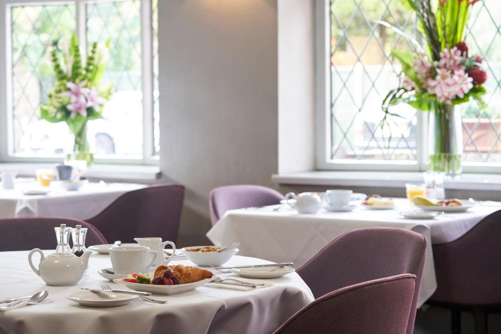 Antoinette Hotel Wimbledon - Resim 4