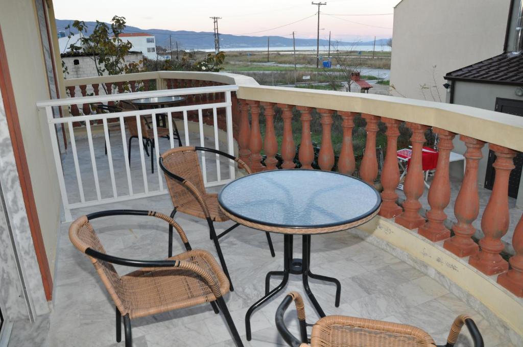 12 DOORS APARTMENTS - Standard Double Or Twin Room