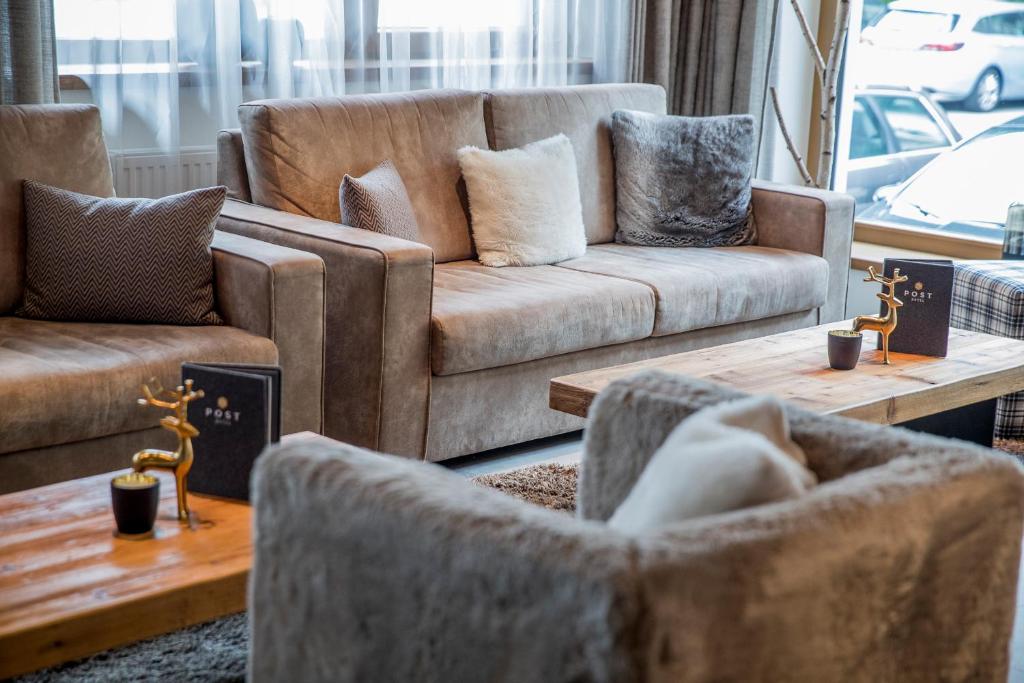 Posezení v ubytování Post Hotel Paznaun