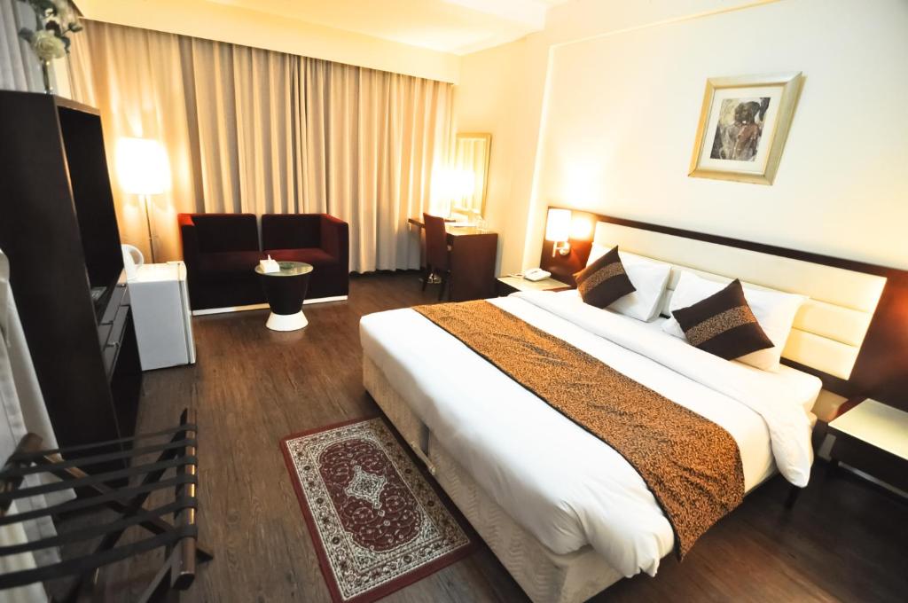 Phoenicia Grand Hotel - Resim 30