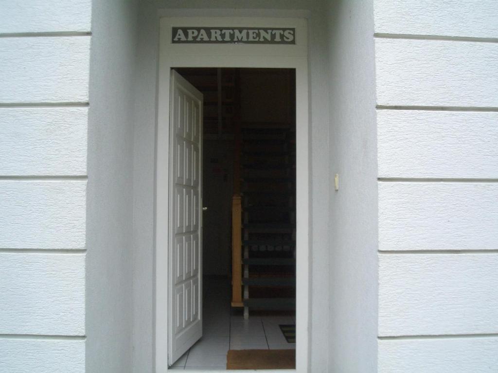 Zdjęcie z galerii obiektu Apartments-Mini-Hotel w mieście Csongrád