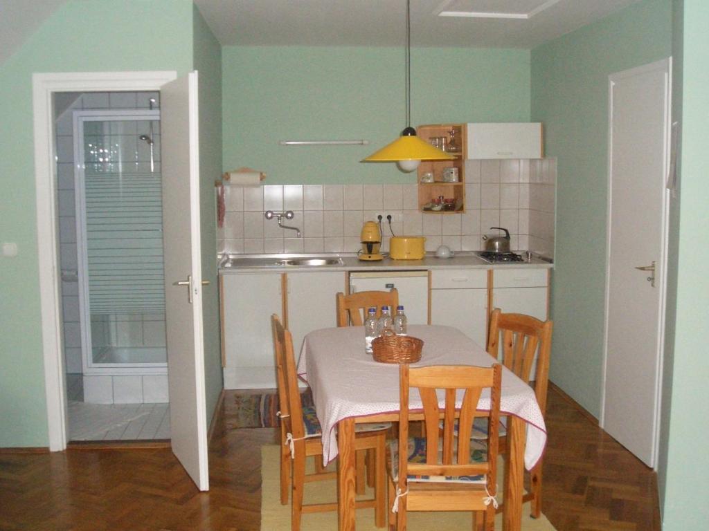 Zdjęcie z galerii obiektu Apartments-Mini-Hotel w mieście Csongrád