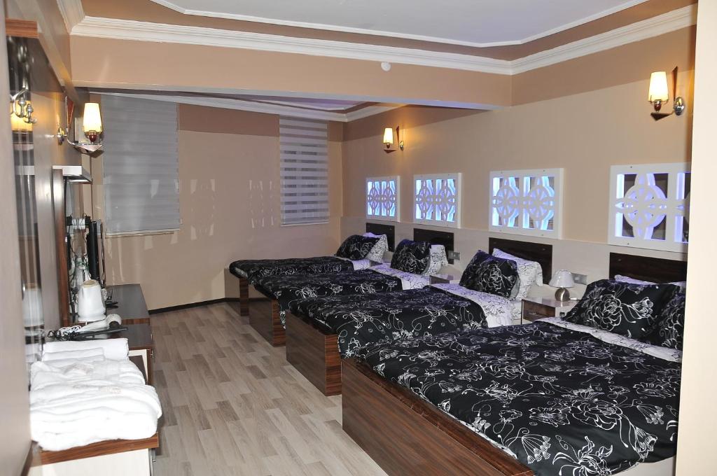 Ozbay Hotel - Sala De Família (5 Adultos)