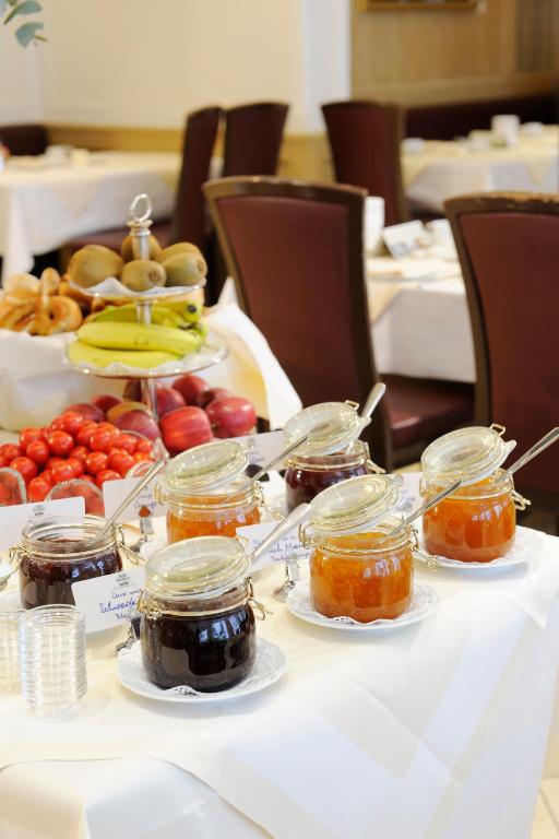 Hotel an der Oper - Resim 24