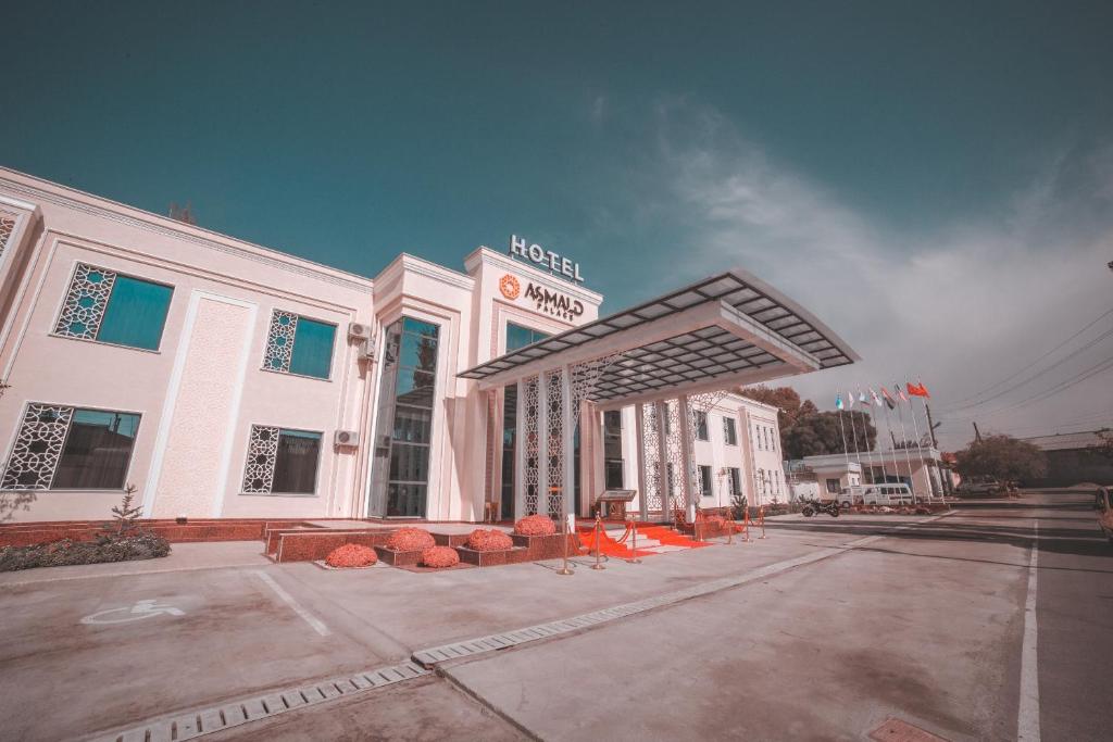 Asmald Palace Hotel - Housity