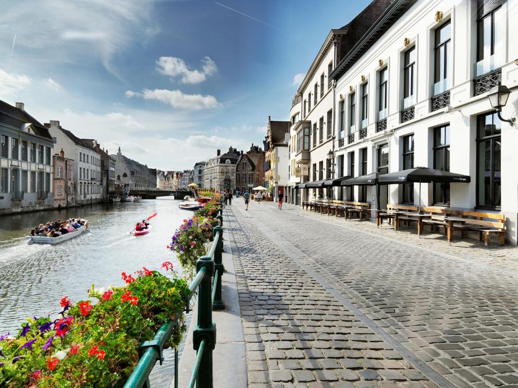 Okolí hotelu