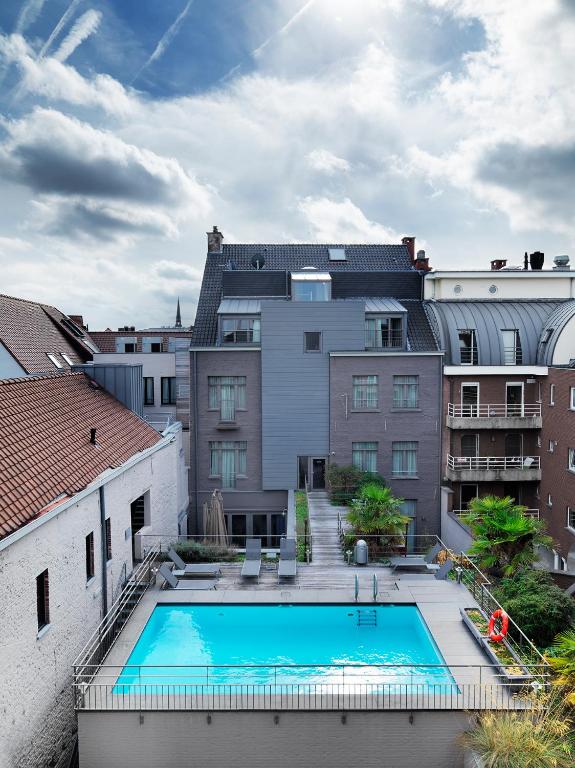 Bazén v ubytování Hotel Harmony nebo v jeho okolí
