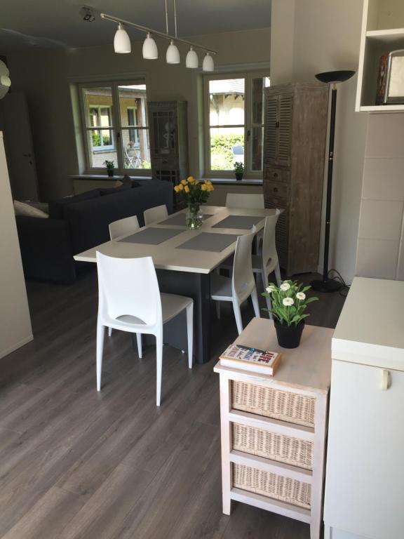 Kuchyň nebo kuchyňský kout v ubytování Villa Kokeliko