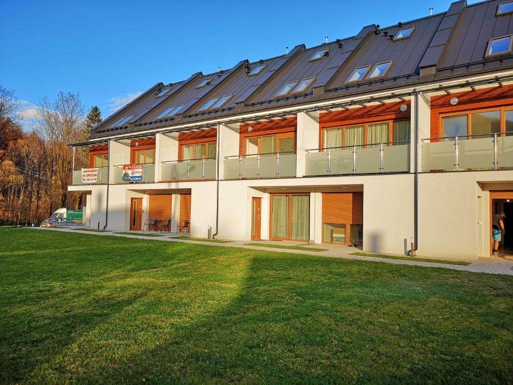 Budova, v ktorej sa apartmán nachádza