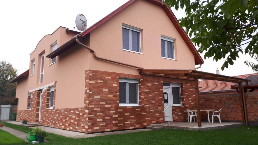Budynek, w którym mieści się apartament