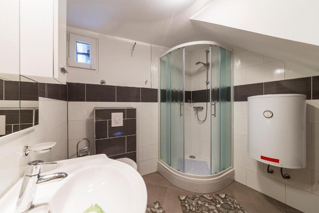 Kúpeľňa v ubytovaní Holiday home in Liznjan/Istrien 35258