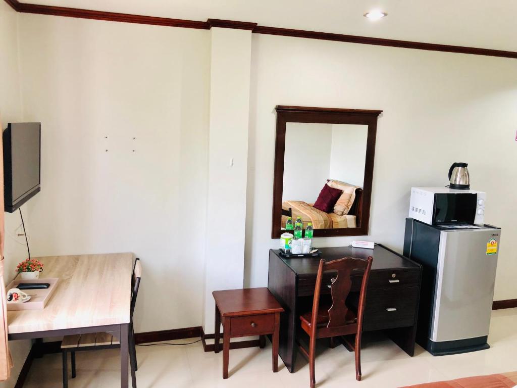 Phra Ae Apartments - 18