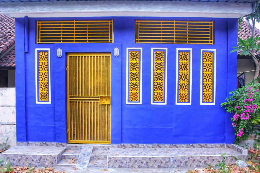Gallery image of KJ Gold House Senggigi in Senggigi 