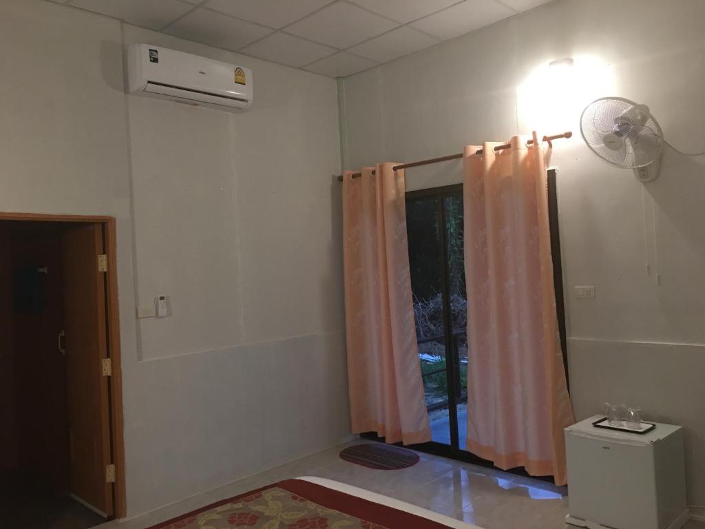 Koupelna v ubytování Khao Sok Evergreen House