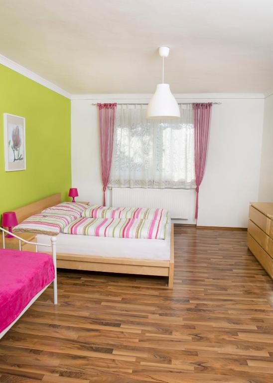 Postel nebo postele na pokoji v ubytování Appartementhaus Thermeneck