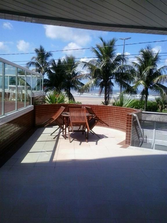  Frente mar piscina churrasqueira wifi garagem portaria 24hs