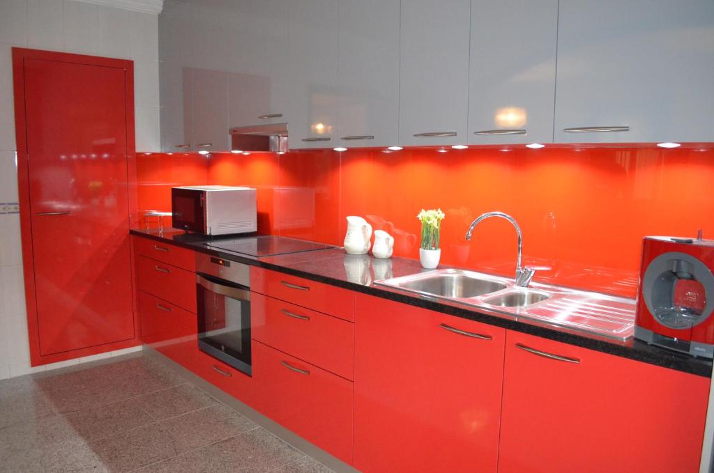 A kitchen or kitchenette at Apartamento Arosa