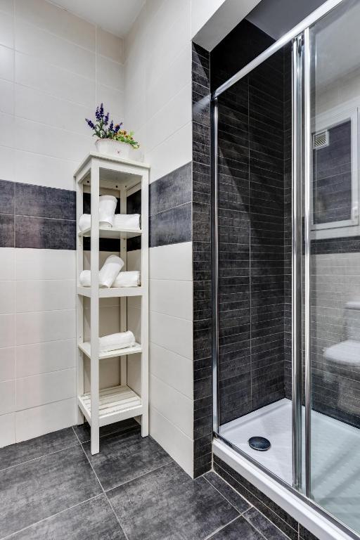 Kúpeľňa v ubytovaní Charming & Convenient Apartment Near Plaza Espanya