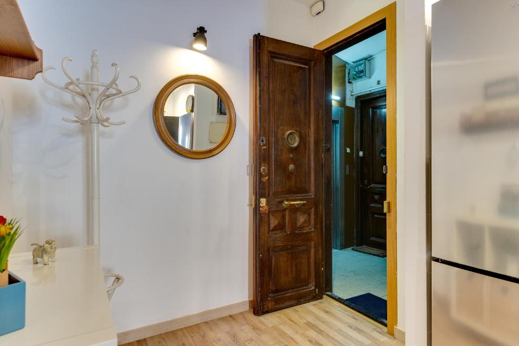 Fotografia z galérie ubytovania Charming & Convenient Apartment Near Plaza Espanya v destinácii Barcelona