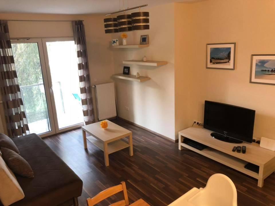 TV a/nebo společenská místnost v ubytování Velence Wellness Apartman