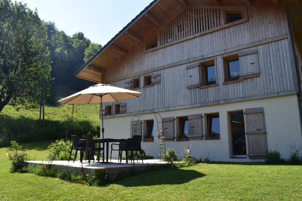 Zahrada ubytování Apartment La Tibolire