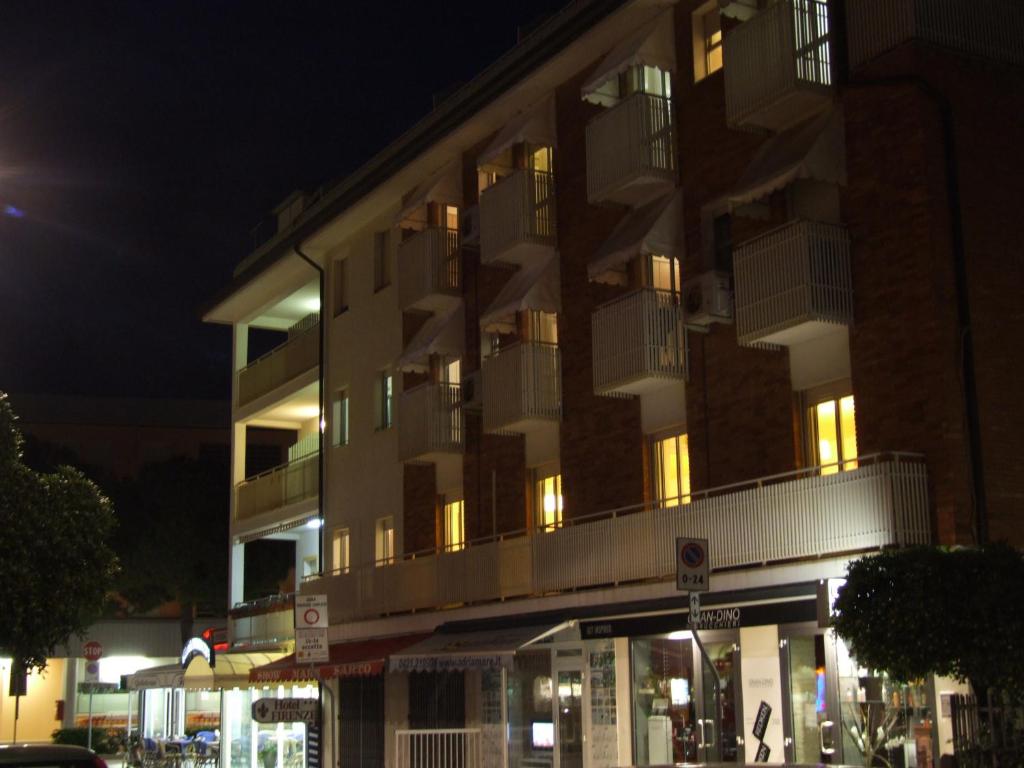Budova, kde se hotel nachází