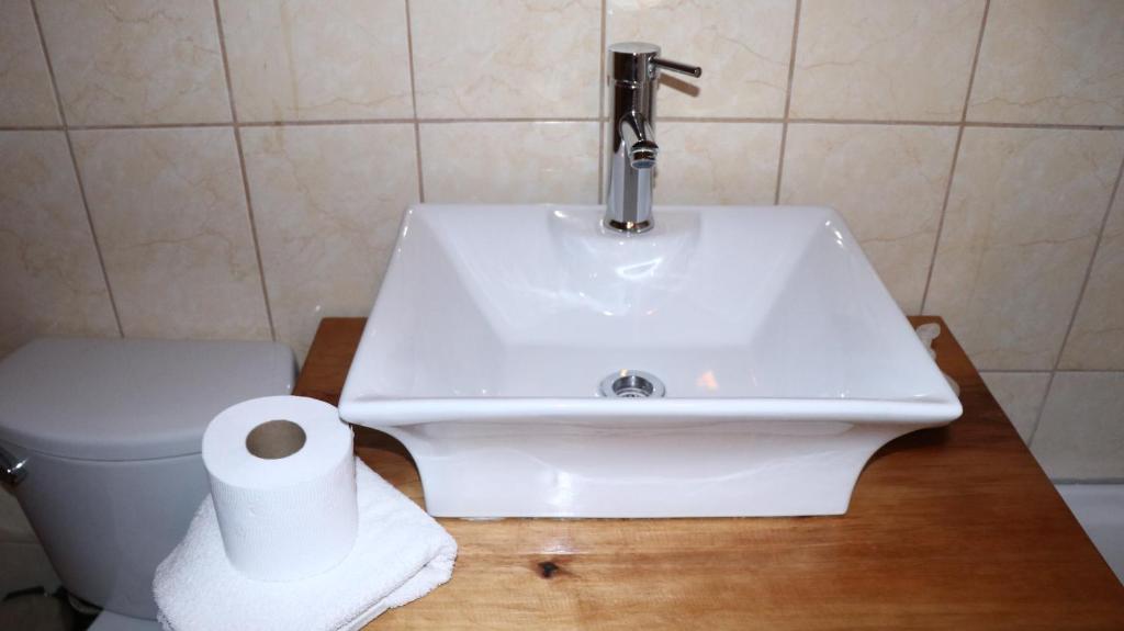 Koupelna v ubytování Cabañas Aitue