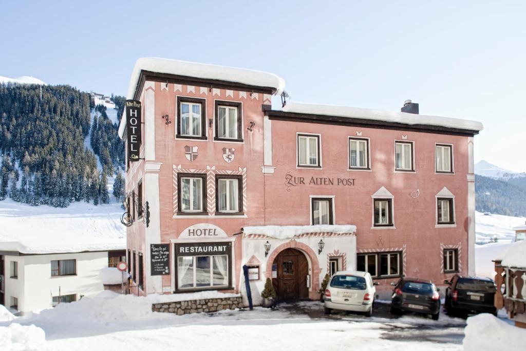 冬のHotel Alte Post by Mountain Hotelsの様子