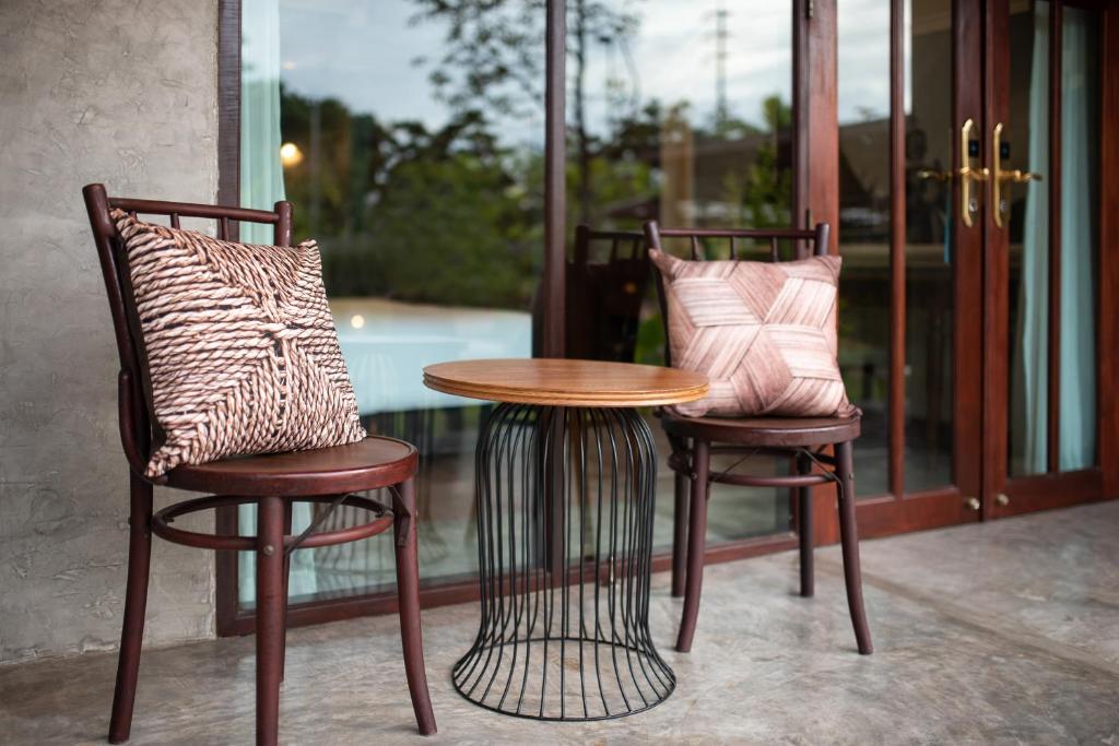 Patio nebo venkovní prostory v ubytování Kasayapi Hotel