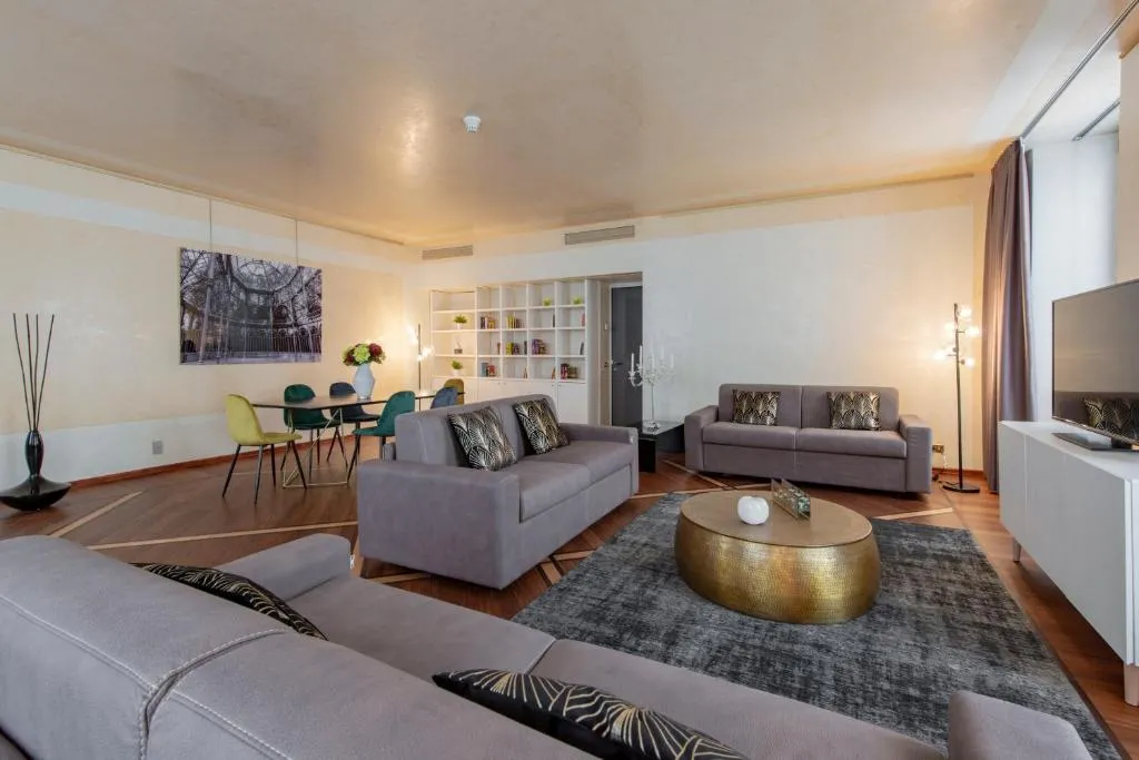 Milan Royal Suites - Centro, Milano, Italia
