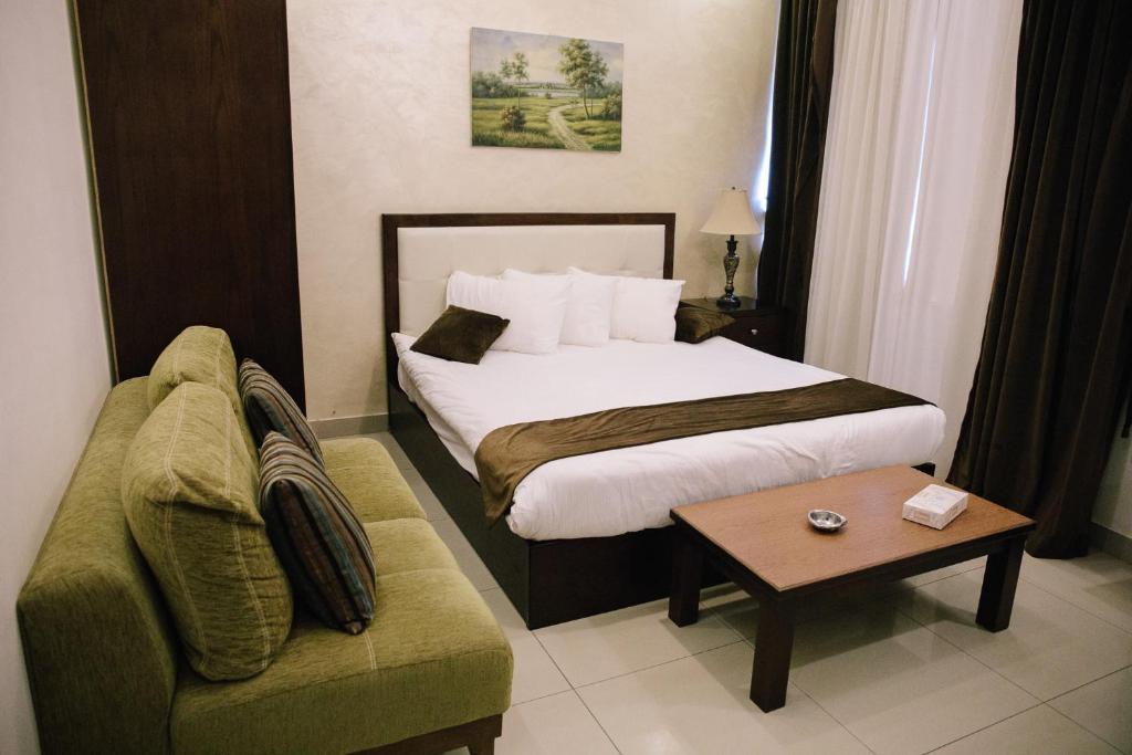 Madina Suites - Studio Apartment
